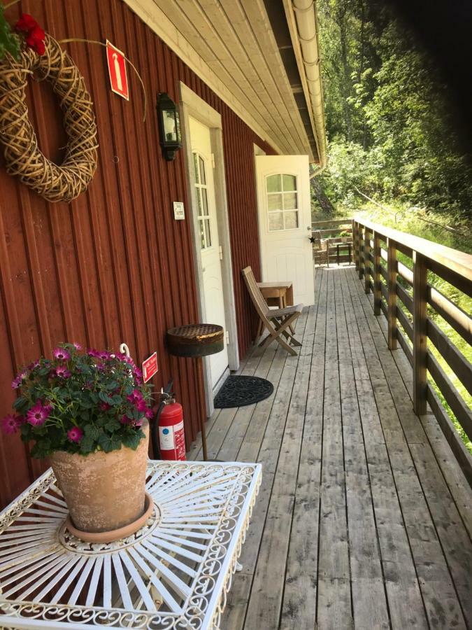 Hotel Kaerrstegens Gard à Ljungskile Extérieur photo